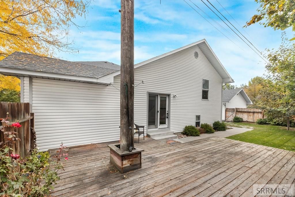 Image 32 of property listing at 2424 S St Clair Avenue, Idaho Falls, ID 83404