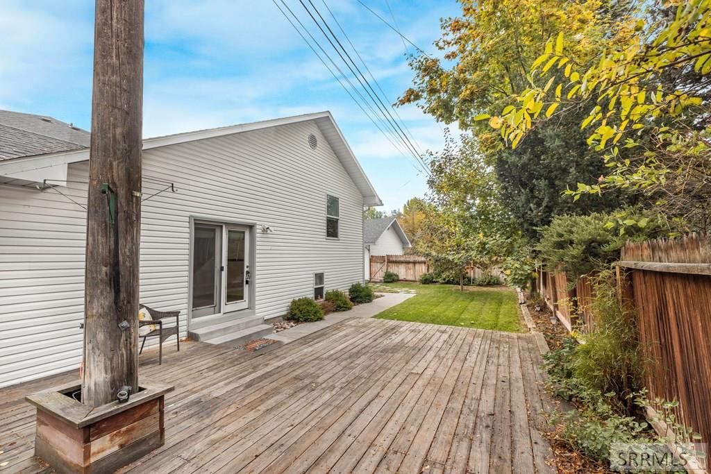 Image 33 of property listing at 2424 S St Clair Avenue, Idaho Falls, ID 83404