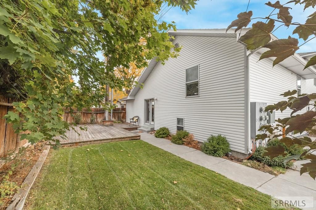 Image 34 of property listing at 2424 S St Clair Avenue, Idaho Falls, ID 83404