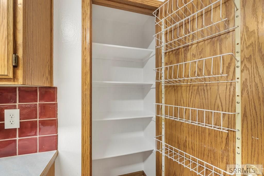 Image 8 of property listing at 2424 S St Clair Avenue, Idaho Falls, ID 83404