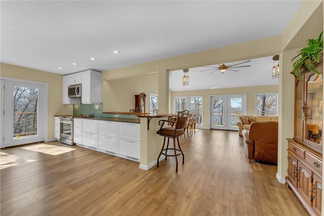 1555 County Road 156, Eureka Springs, AR 72632