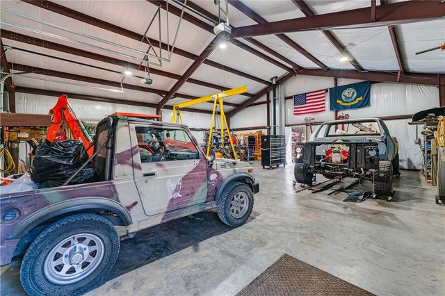 1555 County Road 156, Eureka Springs, AR 72632