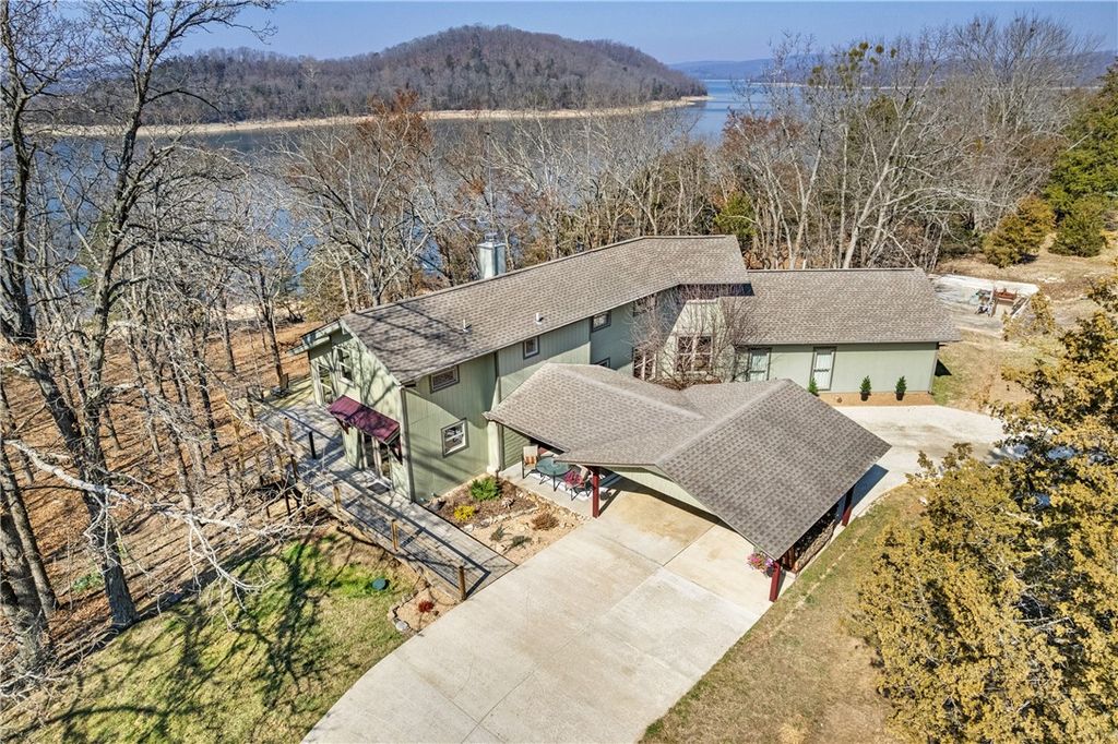 1555 County Road 156, Eureka Springs, AR 72632