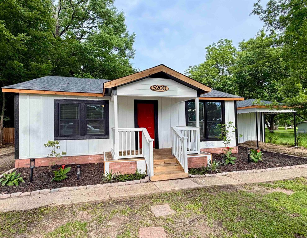 5200 N Shobe Rd, Alexander, AR 72002