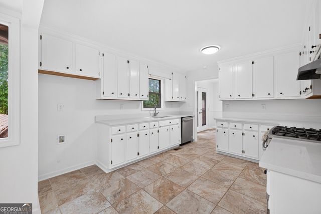 3570 Daylon Drive, Cumming, GA 30028
