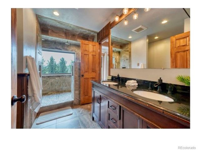 1447 Coyote Cir, Black Hawk, CO 80422