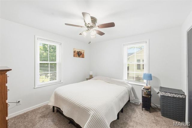 2427 N 7th Street, St Charles, MO 63301