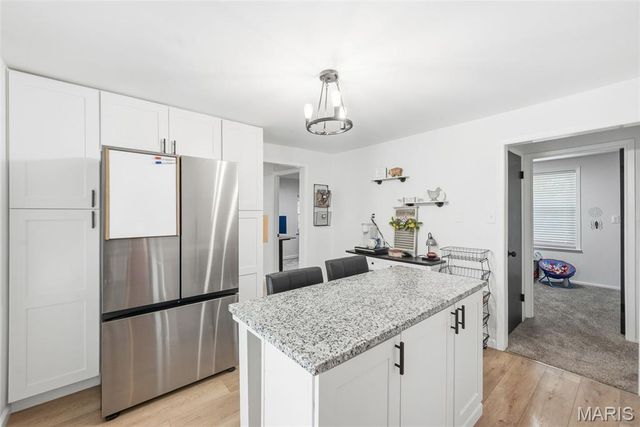 2427 N 7th Street, St Charles, MO 63301