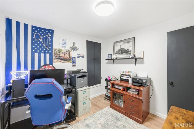 2427 N 7th Street, St Charles, MO 63301