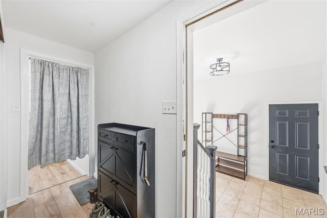 2427 N 7th Street, St Charles, MO 63301