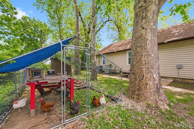 2427 N 7th Street, St Charles, MO 63301