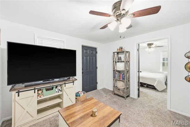 2427 N 7th Street, St Charles, MO 63301