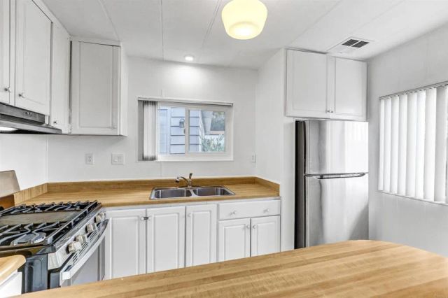 402 63Rd SPC 12, San Diego, CA 92114