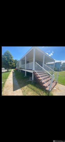 1743 Deslonde Street, New Orleans, LA 70117