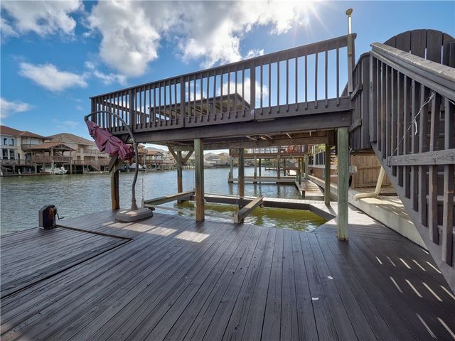 13514 King Phillip Ct, Corpus Christi, TX 78418