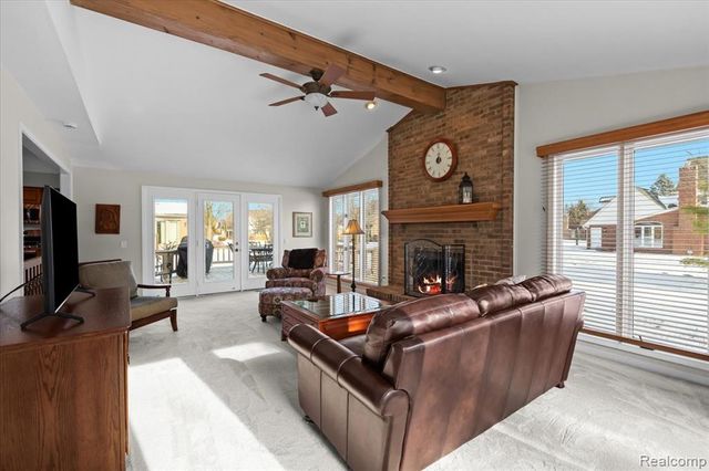 20218 Edgewood Avenue, Livonia, MI 48152