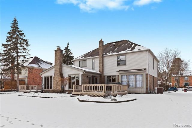 20218 Edgewood Avenue, Livonia, MI 48152