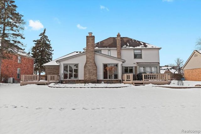 20218 Edgewood Avenue, Livonia, MI 48152