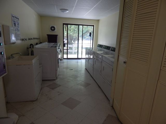85 Commons Dr 207, Shrewsbury, MA 01545