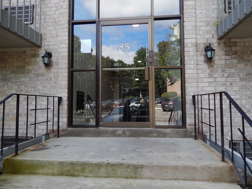 85 Commons Dr 207, Shrewsbury, MA 01545