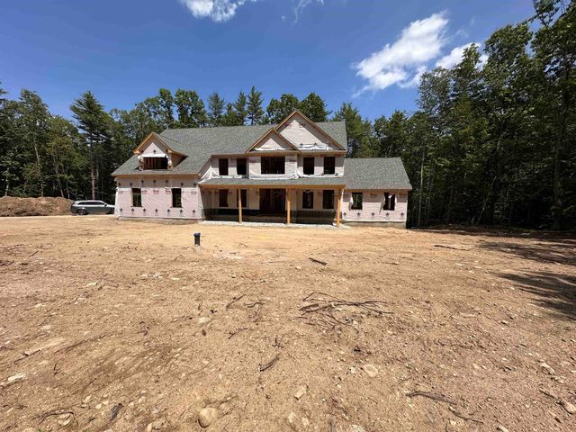22 Ponemah Road, Amherst, NH 03031