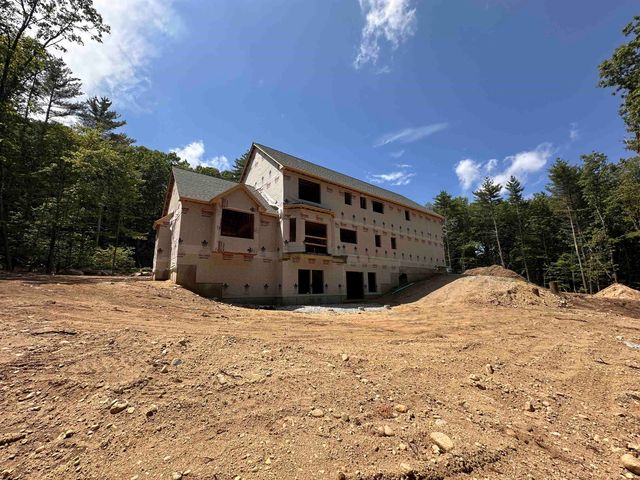 22 Ponemah Road, Amherst, NH 03031