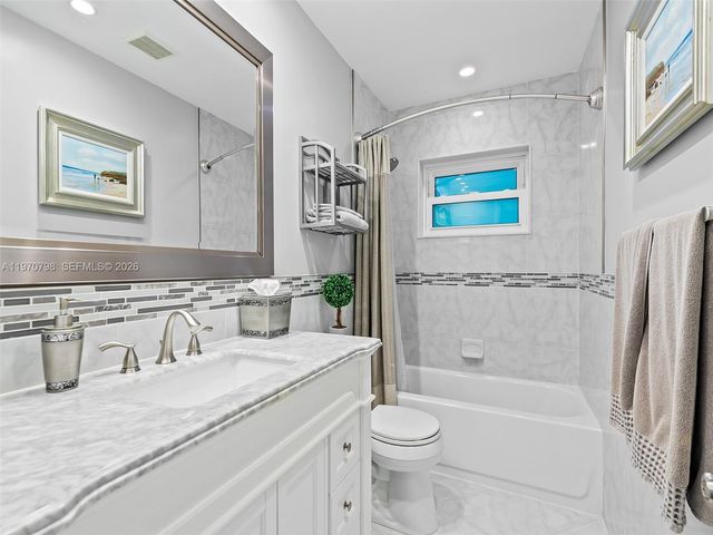 4231 NE 16th Ave, Oakland Park, FL 33334