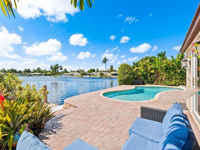 4231 NE 16th Ave, Oakland Park, FL 33334