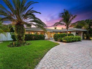 4231 NE 16th Ave, Oakland Park, FL 33334