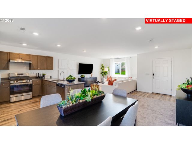 5761 Bainbridge Rd, Eugene, OR 97402
