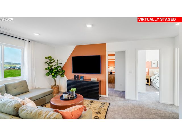 5761 Bainbridge Rd, Eugene, OR 97402