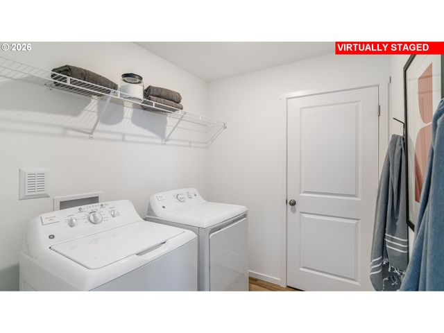 5761 Bainbridge Rd, Eugene, OR 97402