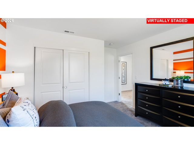 5761 Bainbridge Rd, Eugene, OR 97402