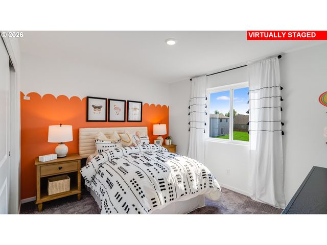 5761 Bainbridge Rd, Eugene, OR 97402