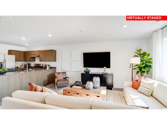 5761 Bainbridge Rd, Eugene, OR 97402