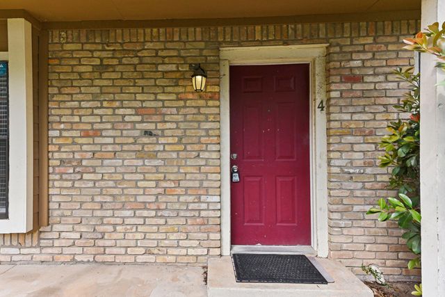 11404 Walnut Ridge DR 104, Austin, TX 78753