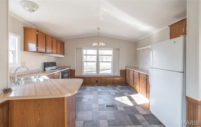 17590 S US Highway 63, Rolla, MO 65401