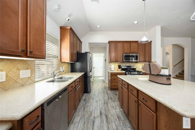 2503 Harpers Creek Court, Fresno, TX 77545