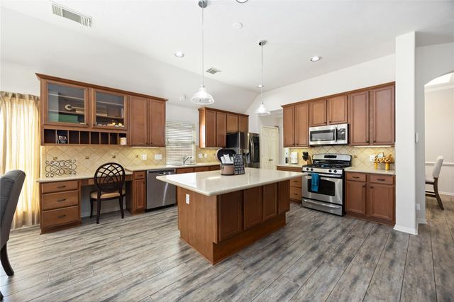 2503 Harpers Creek Court, Fresno, TX 77545