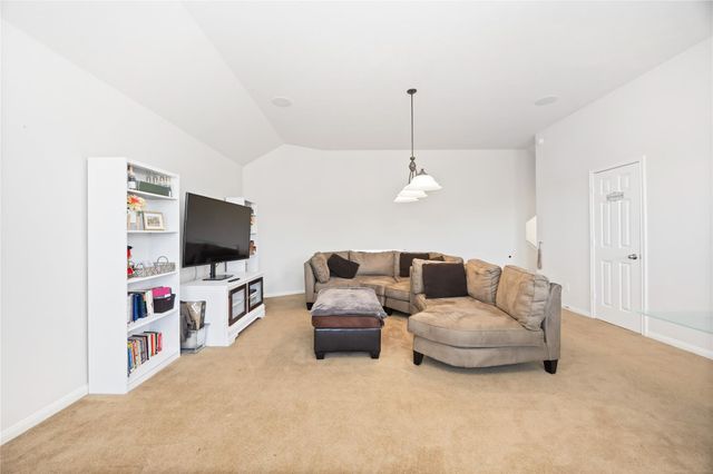 2503 Harpers Creek Court, Fresno, TX 77545