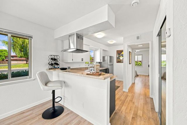 1576 Marina Court A, San Mateo, CA 94403