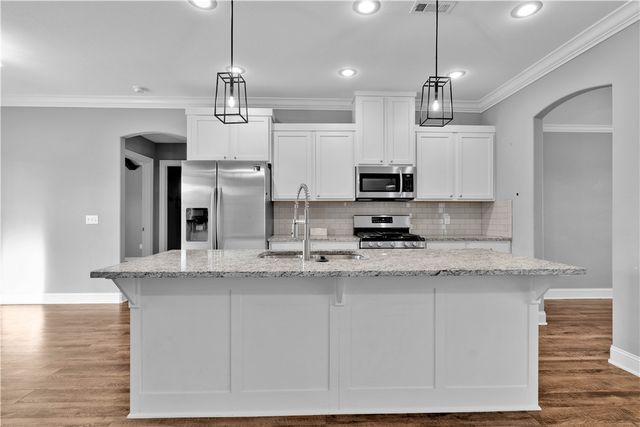 442 Concho Street, Farmington, AR 72730
