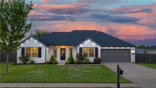 442 Concho Street, Farmington, AR 72730