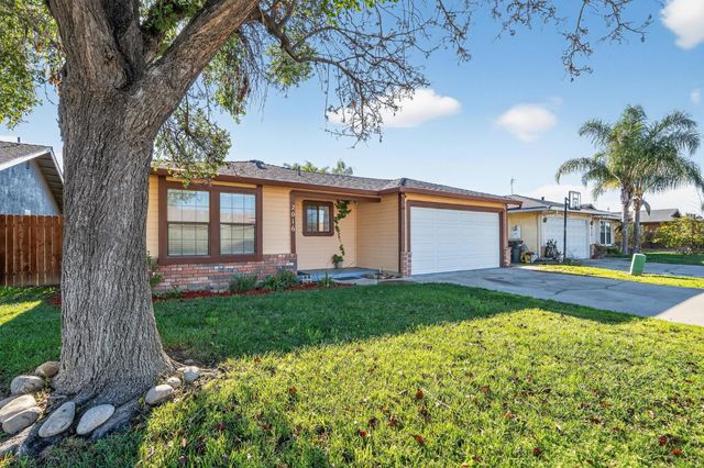 2016 Nimrood Dr, Ceres, CA 95307