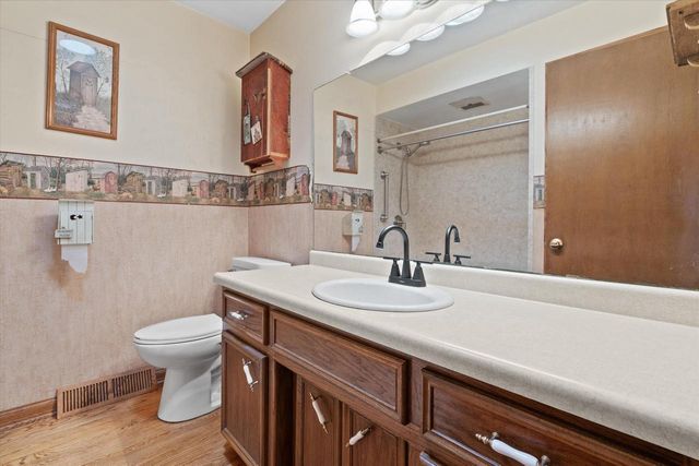 3182 Kettle Moraine PARKWAY, Hubertus, WI 53033
