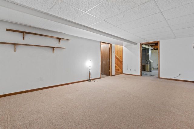 3182 Kettle Moraine PARKWAY, Hubertus, WI 53033