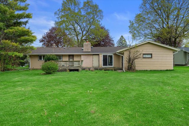3182 Kettle Moraine PARKWAY, Hubertus, WI 53033