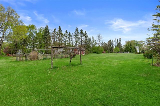 3182 Kettle Moraine PARKWAY, Hubertus, WI 53033