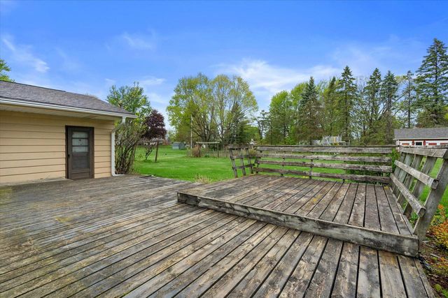 3182 Kettle Moraine PARKWAY, Hubertus, WI 53033