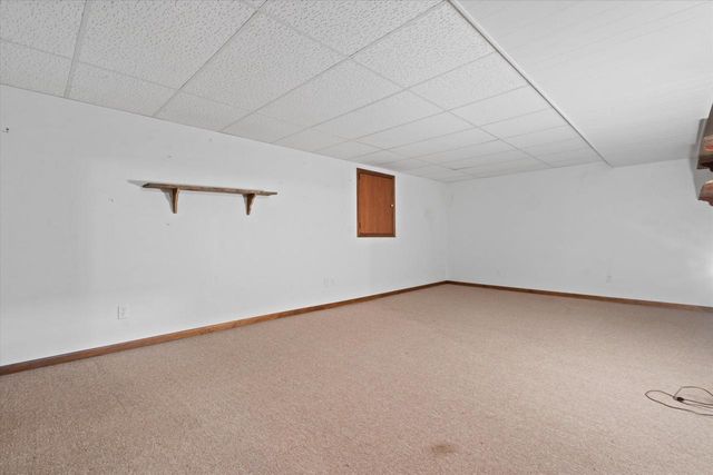 3182 Kettle Moraine PARKWAY, Hubertus, WI 53033